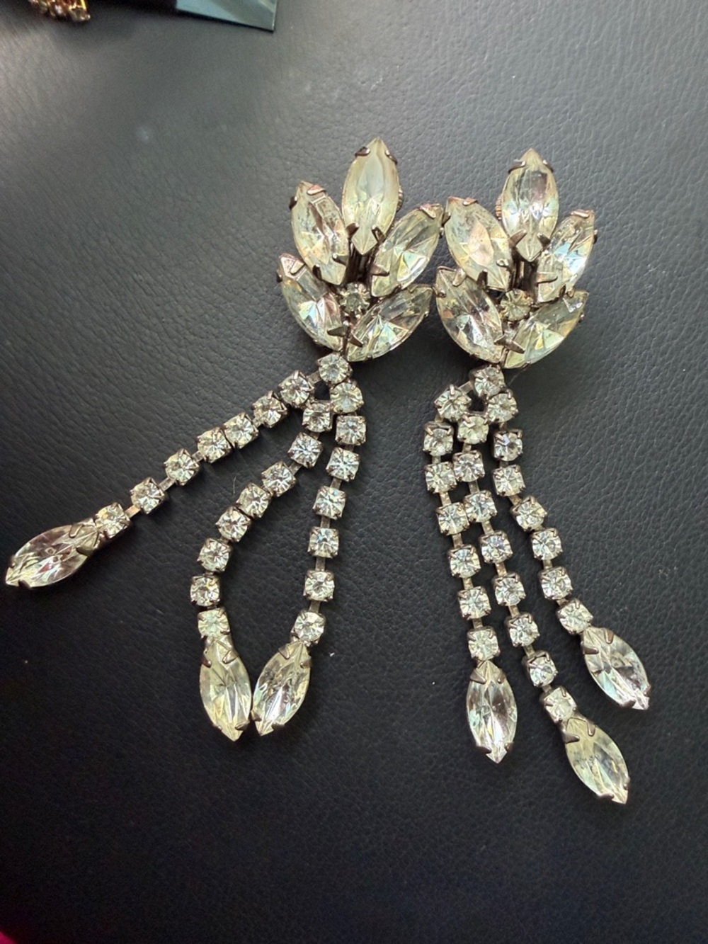 Vintage Art Deco Crystal Teardrop Chandelier Earrings - Clear Crystal